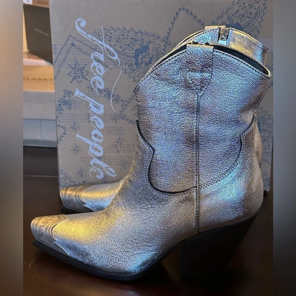 NIB Free People Brayden Western Boot US 7 EU 38 Pewter Silver